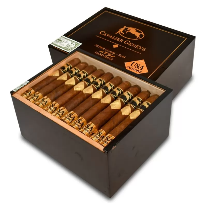 Cavalier Genève USA Exclusive Petit Corona